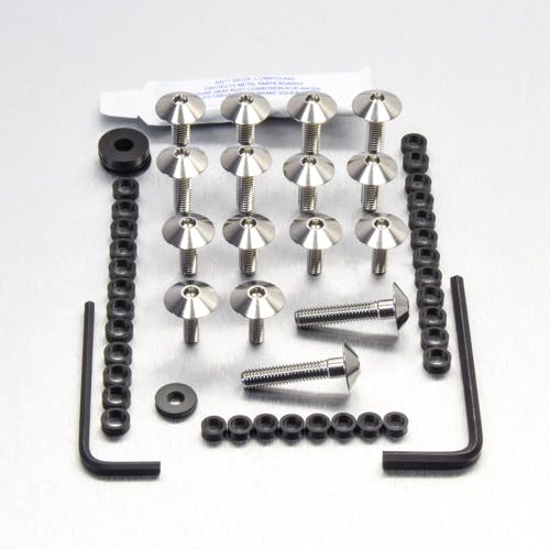 Pro-Bolt プロボルト Stainless Steel Fairing Kit Yamaha MT01 1670cc (FYA500SS) (CDC) ステン(ボルト) Pro-Bolt プロボルト Stainless Steel Fairing Kit Yamaha MT01 1670cc (FYA500SS) (CDC) ステン(ボルト)