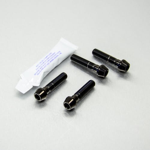 Pro-Bolt プロボルト Stainless Steel Bottom Yoke Clamp Pinch Set (SSTRIPCL650) SSTRIPC ステン(ボルト) Pro-Bolt プロボルト Stainless Steel Bottom Yoke Clamp Pinch Set (SSTRIPCL650) SSTRIPC ステン(ボルト)