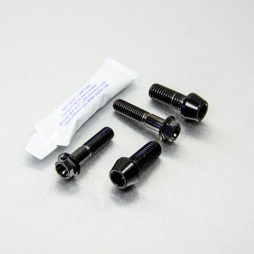 Pro-Bolt プロボルト Stainless Steel Top & Bottom Yoke Pinch Set (SSTRIPCL710) SSTRIPC ステン(ボルト) Pro-Bolt プロボルト Stainless Steel Top & Bottom Yoke Pinch Set (SSTRIPCL710) SSTRIPC ステン(ボルト)