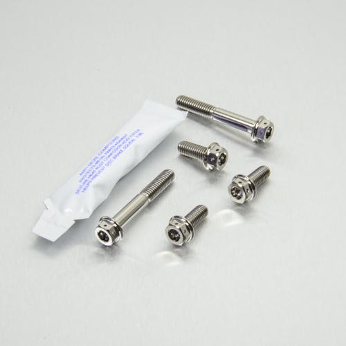 Pro-Bolt プロボルト Titanium Exhaust Mount Bolt Kit DualDrive (TIEXHAUST300DD) (CDC) その他(ボルト) Pro-Bolt プロボルト Titanium Exhaust Mount Bolt Kit DualDrive (TIEXHAUST300DD) (CDC) その他(ボルト)