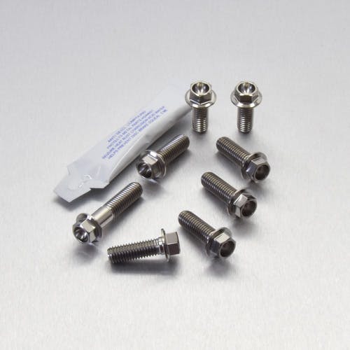 Pro-Bolt プロボルト Titanium Rider ＆ Pillion Footrest