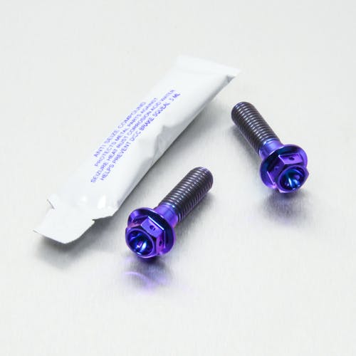 Pro-Bolt プロボルト Titanium Rear Brake Caliper Mount Kit Race Spec (TIRBMON100R) TIR その他(ボルト) Pro-Bolt プロボルト Titanium Rear Brake Caliper Mount Kit Race Spec (TIRBMON100R) TIR その他(ボルト)