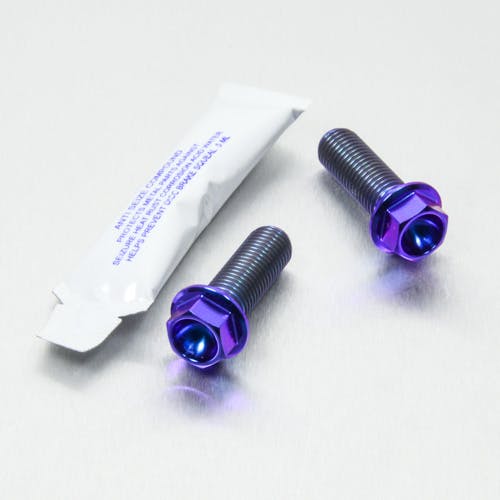 Pro-Bolt プロボルト Titanium Rear Brake Caliper Mount Kit (TIRBMON10) TIRBMON10P (CDC その他(ボルト) Pro-Bolt プロボルト Titanium Rear Brake Caliper Mount Kit (TIRBMON10) TIRBMON10P (CDC その他(ボルト)
