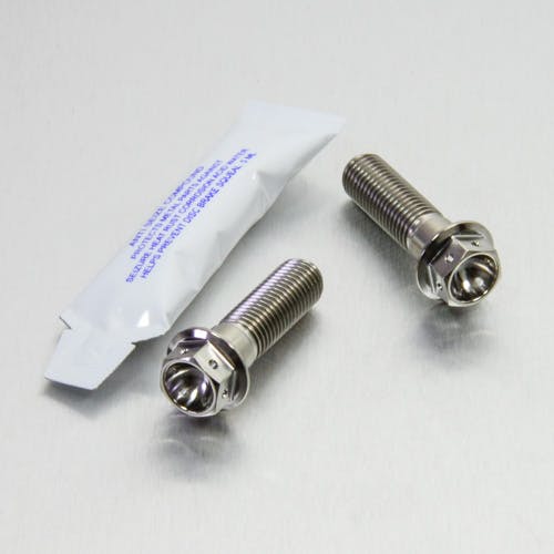 Pro-Bolt プロボルト Titanium Rear Brake Caliper Mount Kit Race Spec (TIRBMON10R) (CDC その他(ボルト) Pro-Bolt プロボルト Titanium Rear Brake Caliper Mount Kit Race Spec (TIRBMON10R) (CDC その他(ボルト)