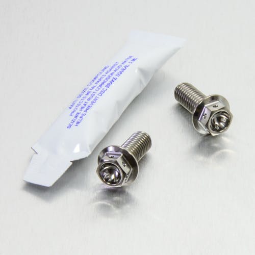 Pro-Bolt プロボルト Titanium Rear Brake Caliper Mount Kit Race Spec (TIRBMON110R) (CD その他(ボルト) Pro-Bolt プロボルト Titanium Rear Brake Caliper Mount Kit Race Spec (TIRBMON110R) (CD その他(ボルト)