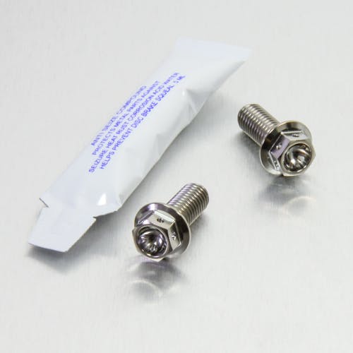 Pro-Bolt プロボルト Titanium Rear Brake Caliper Mount Kit Race Spec (TIRBMON170R) (CD その他(ボルト) Pro-Bolt プロボルト Titanium Rear Brake Caliper Mount Kit Race Spec (TIRBMON170R) (CD その他(ボルト)