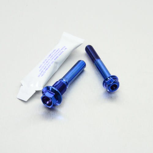 Pro-Bolt プロボルト Titanium Rear Brake Caliper Mount Kit DualDrive (TIRBMON180DD) TI その他(ボルト) Pro-Bolt プロボルト Titanium Rear Brake Caliper Mount Kit DualDrive (TIRBMON180DD) TI その他(ボルト)