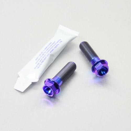 Pro-Bolt プロボルト Titanium Rear Brake Caliper Mount Kit (TIRBMON240) TIRBMON240P (C その他(ボルト) Pro-Bolt プロボルト Titanium Rear Brake Caliper Mount Kit (TIRBMON240) TIRBMON240P (C その他(ボルト)