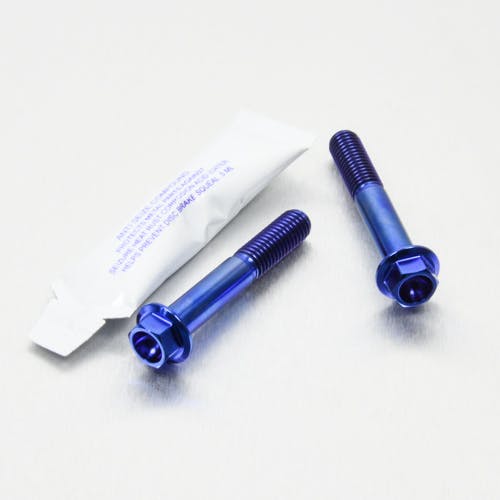 Pro-Bolt プロボルト Titanium Rear Brake Caliper Mount Kit (TIRBMON280) TIRBMON280B (C その他(ボルト) Pro-Bolt プロボルト Titanium Rear Brake Caliper Mount Kit (TIRBMON280) TIRBMON280B (C その他(ボルト)