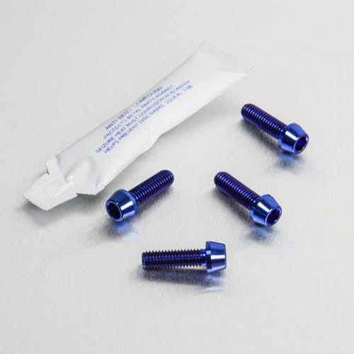 Pro-Bolt プロボルト Titanium Swingarm Nut Cover Bolt Kit Left & Right (TISWINGCOVER10 その他(ボルト) Pro-Bolt プロボルト Titanium Swingarm Nut Cover Bolt Kit Left & Right (TISWINGCOVER10 その他(ボルト)