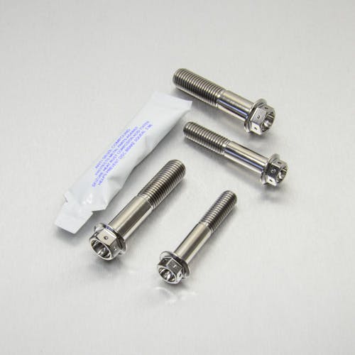 Pro-Bolt プロボルト Titanium Top & Bottom Clamp Yoke Pinch Kit Race Spec (TITRIPCL105 その他(ボルト) Pro-Bolt プロボルト Titanium Top & Bottom Clamp Yoke Pinch Kit Race Spec (TITRIPCL105 その他(ボルト)