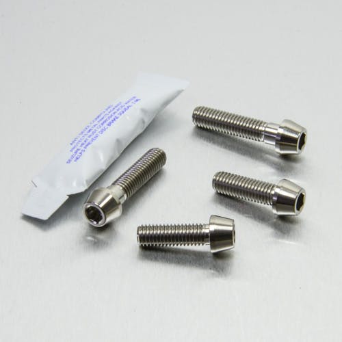Pro-Bolt プロボルト Titanium Top & Bottom Clamp Yoke Pinch Kit (TITRIPCL600) (CDC) その他(ボルト) Pro-Bolt プロボルト Titanium Top & Bottom Clamp Yoke Pinch Kit (TITRIPCL600) (CDC) その他(ボルト)