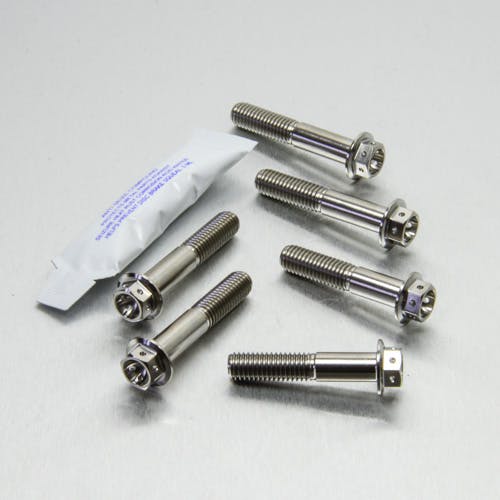 Pro-Bolt プロボルト Titanium Top & Bottom Clamp Yoke Pinch Kit Race Spec (TITRIPCL60R その他(ボルト) Pro-Bolt プロボルト Titanium Top & Bottom Clamp Yoke Pinch Kit Race Spec (TITRIPCL60R その他(ボルト)
