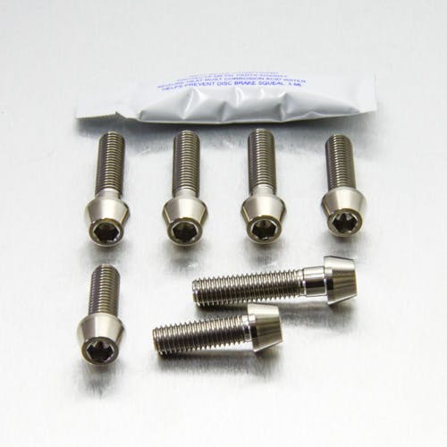 Pro-Bolt プロボルト Titanium Top & Bottom Clamp Yoke Pinch Kit (TITRIPCL900) (CDC) その他(ボルト) Pro-Bolt プロボルト Titanium Top & Bottom Clamp Yoke Pinch Kit (TITRIPCL900) (CDC) その他(ボルト)