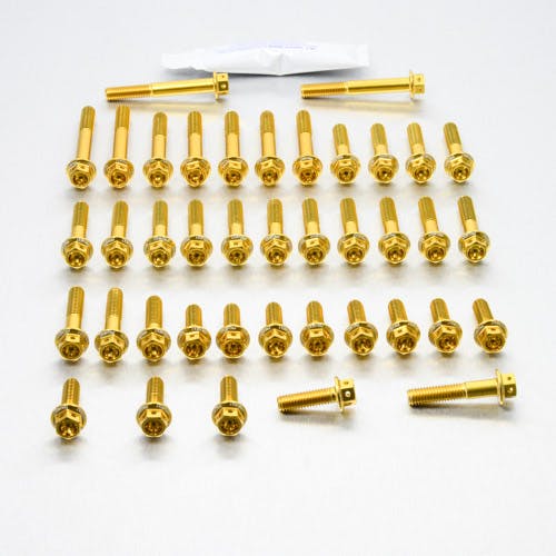 アルミニウム エンジンボルトキット ヤマハ XSR900 レーススペック Etched EYA630HXRGE (CDC) その他(ボルト) アルミニウム エンジンボルトキット ヤマハ XSR900 レーススペック Etched EYA630HXRGE (CDC) その他(ボルト)