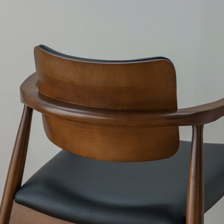 to Meet チェア カストロ ブラウン/座面:合皮ブラック ラバーウッド材