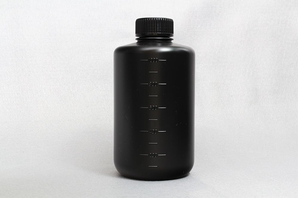 JKボトル 細口 遮光 1L(50本入) 中栓なし PE製 黒 101-2010401【別送品】