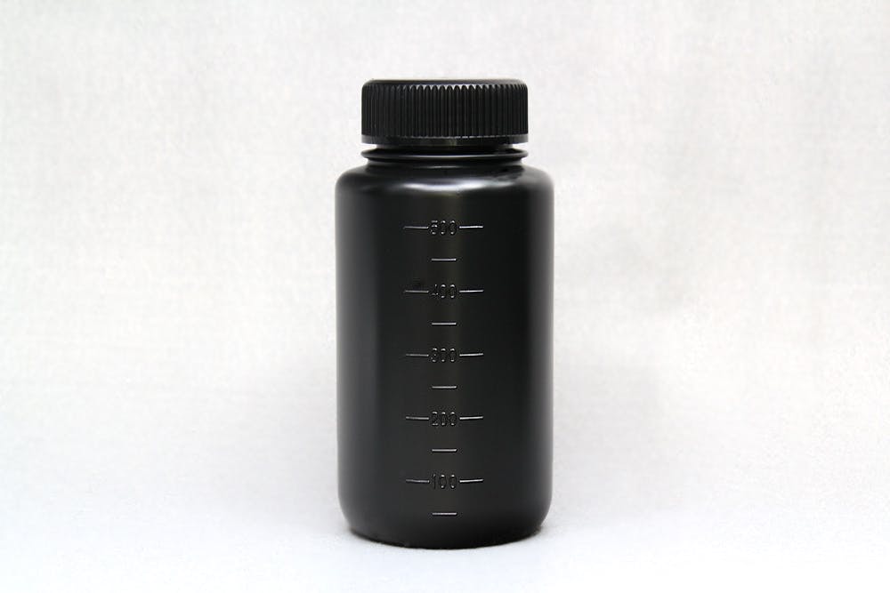 コクゴ JKボトル 広口 遮光 500ml 101-2030402 4942594101366 (CDC) スポイト・ジョーゴ・ビン コクゴ JKボトル 広口 遮光 500ml 101-2030402 4942594101366 (CDC) スポイト・ジョーゴ・ビン