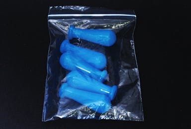 神田ゴム化学  シリコーンカラー乳首 2ml ブルー(5ヶ入) 101-3280203【別送品】