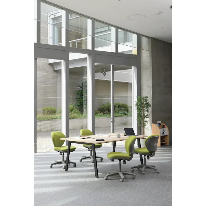 KOEKI 弘益 UTILITY ALPHA-G(GN)オフィスチェア グリーン 44×57×80-93(座高42.5-55.5)mm 組立品 事務椅子 デスクチェア モールドウレタン ロッキング 体圧分散 オフィス 受付 学習用 ALPHAGGN【別送品】