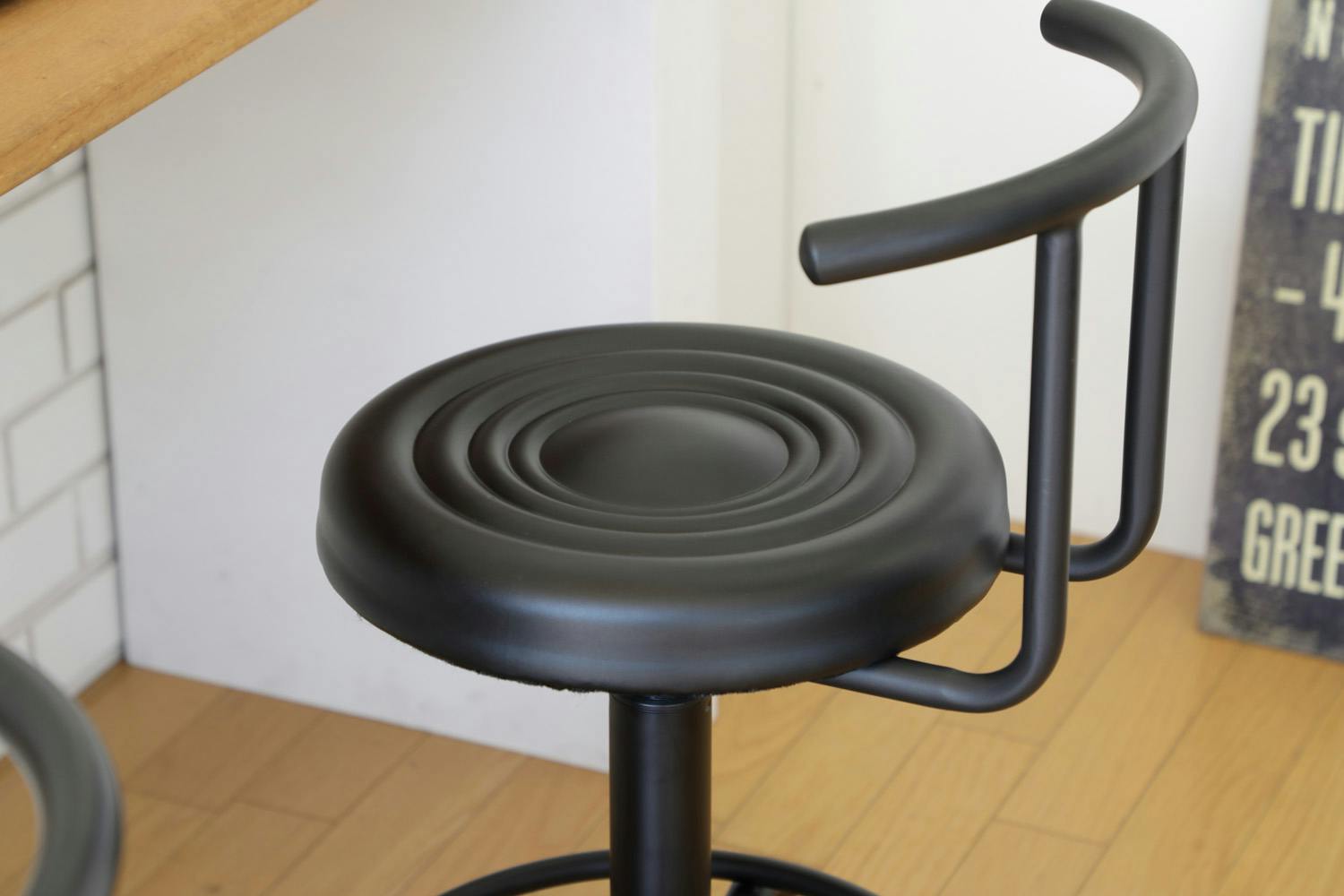 KOEKI 弘益 UTILITY KYB-B300(BK) キャスターチェア ブラック 34×46.5