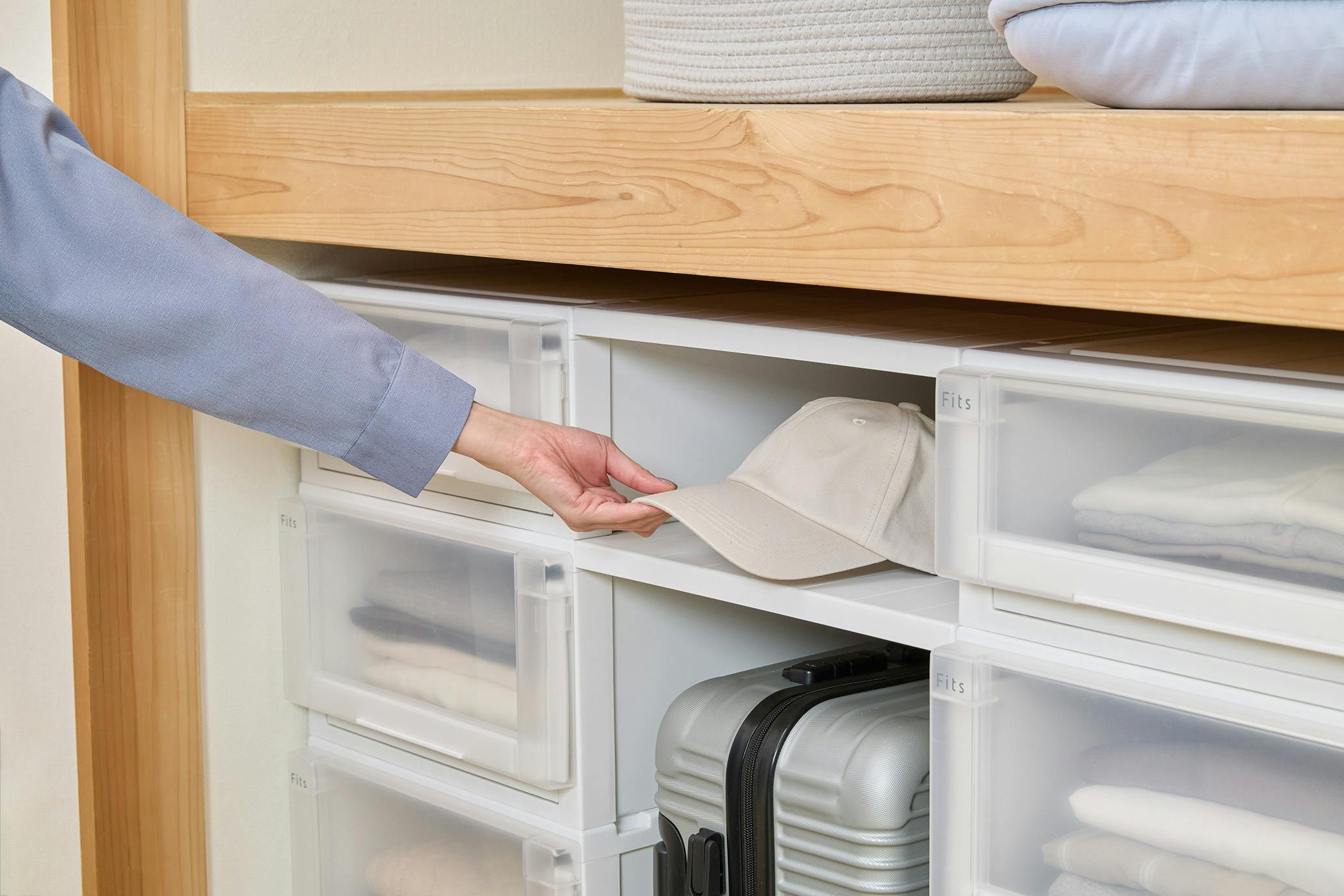 フィッツ ケース アドバンス 74-39S ホワイトクリア インテリア 引出式