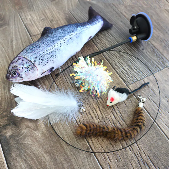 ONEKOSAMA OINUSAMA ねこじゃらし&お魚おもちゃ 6点ギフトセット ポンポン 猫 丈夫 鈴付 取り換え羽根 ons0051-pom【別送品】