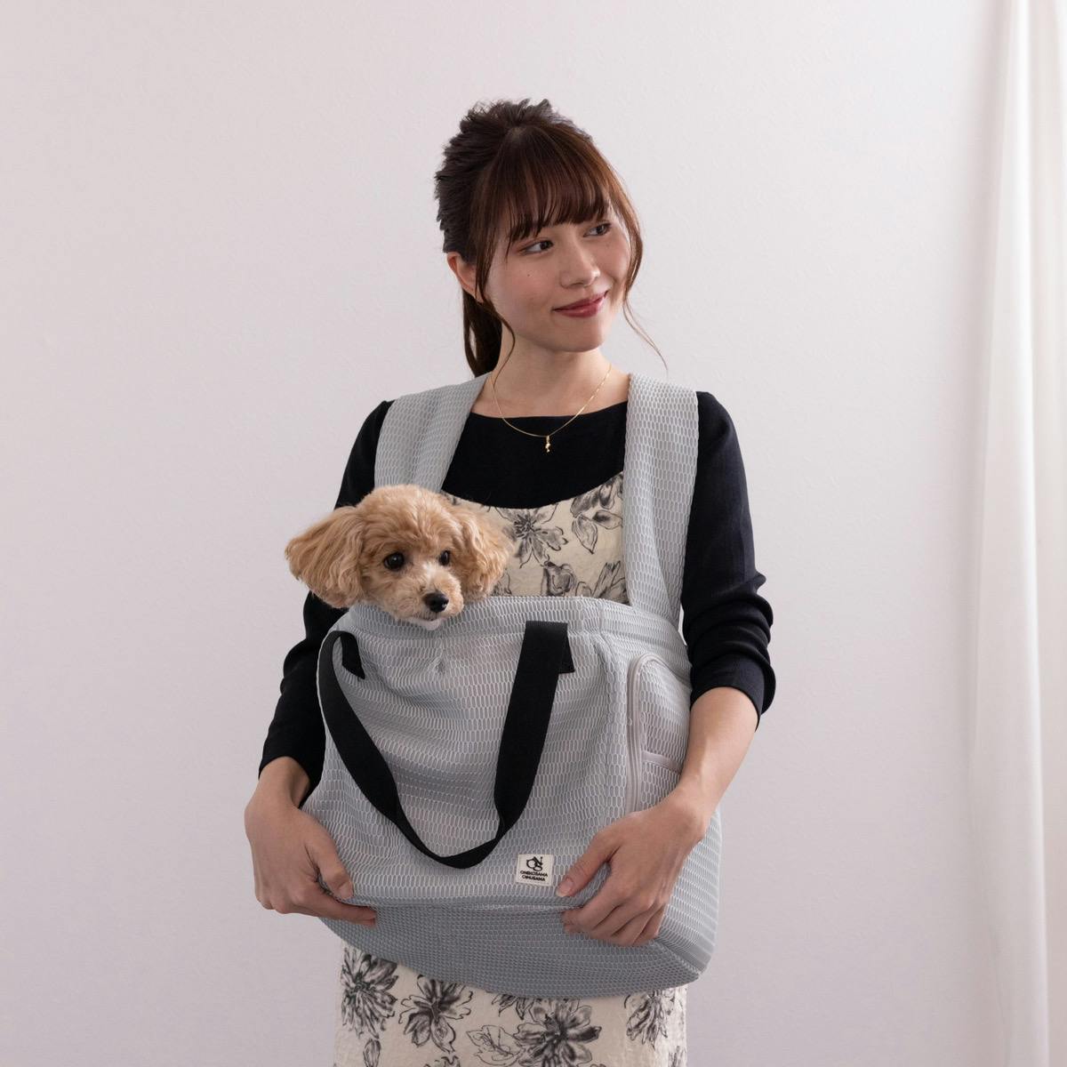 ブラック スリングキャリー 小型犬用　ONEKOSAMA OINUSAMA ONEKOSAMA OINUSAMA 犬 リュック バッグ ペット キャリーバッグ