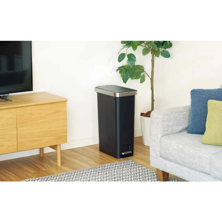 EKOJAPAN EKO ハナスリムプラスチック ステップビン 40L ブラック EK6268-40L-BL ごみ箱 ゴミ箱ステップ式 40L フタ付き 6951800607033【別送品】