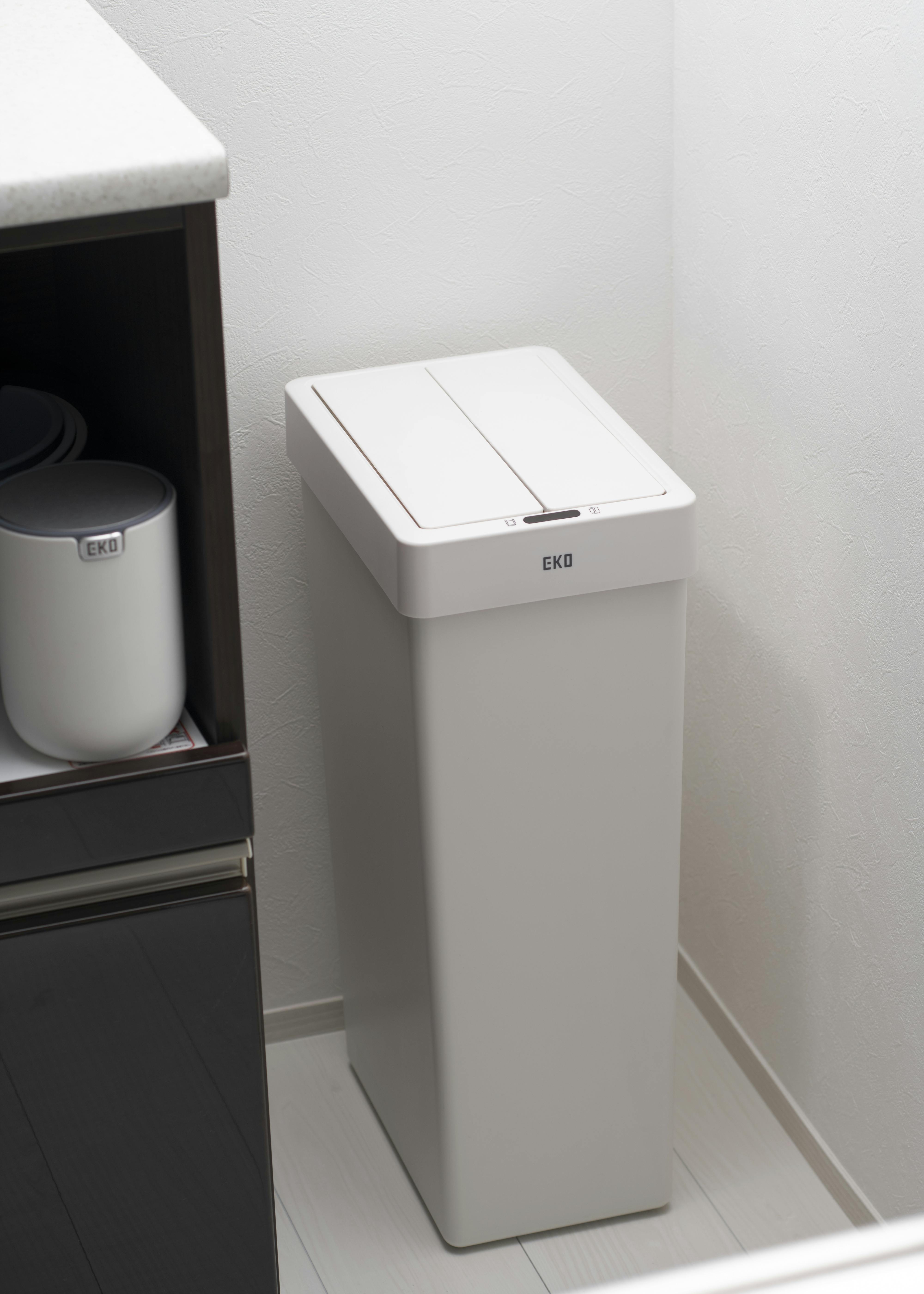 EKOJAPAN EKO エックスウィングライト センサービン 30L