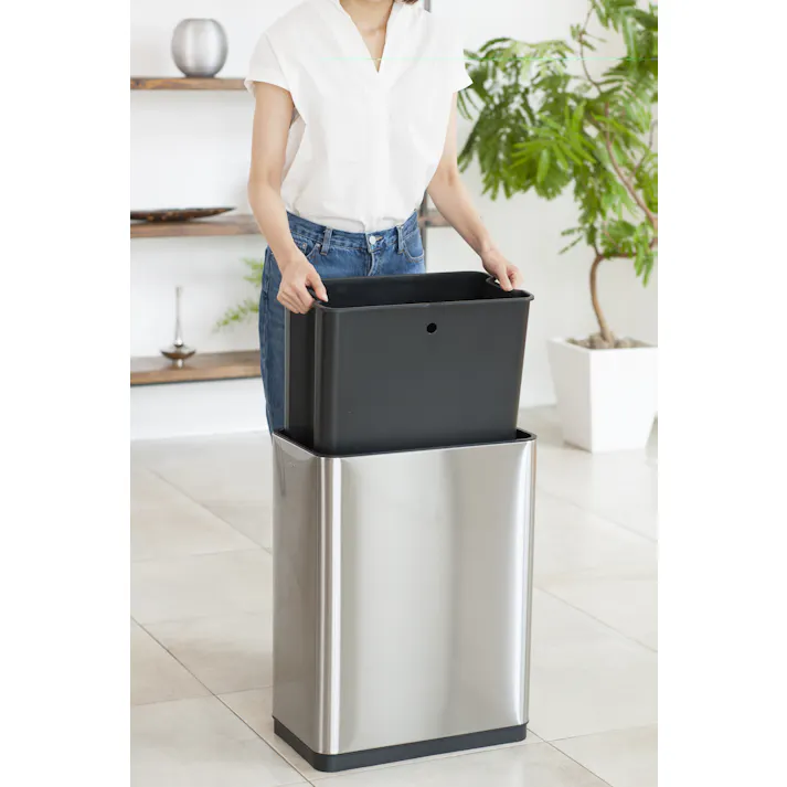 EKOJAPAN EKO デラックスファントム センサービン 30L シルバー EK9287MT-30L ごみ箱 ゴミ箱自動開閉 センサー式30L 両開き アルカリ電池式 単3×6本 インナーボックス付 6951800656130【別送品】