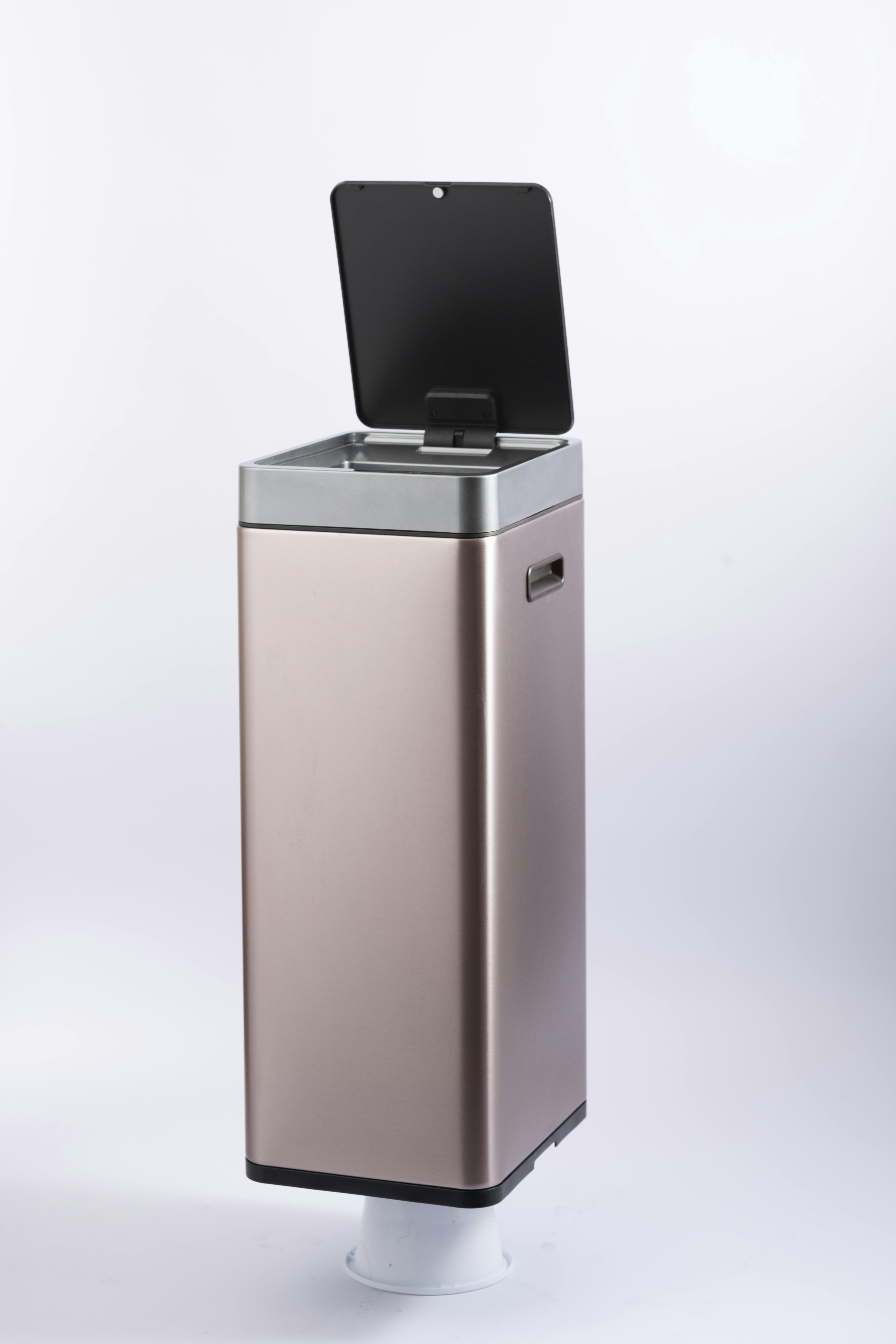 こよみ！ CAINZ-DASH】日進ゴム プロテクティブスニーカーミドルカット