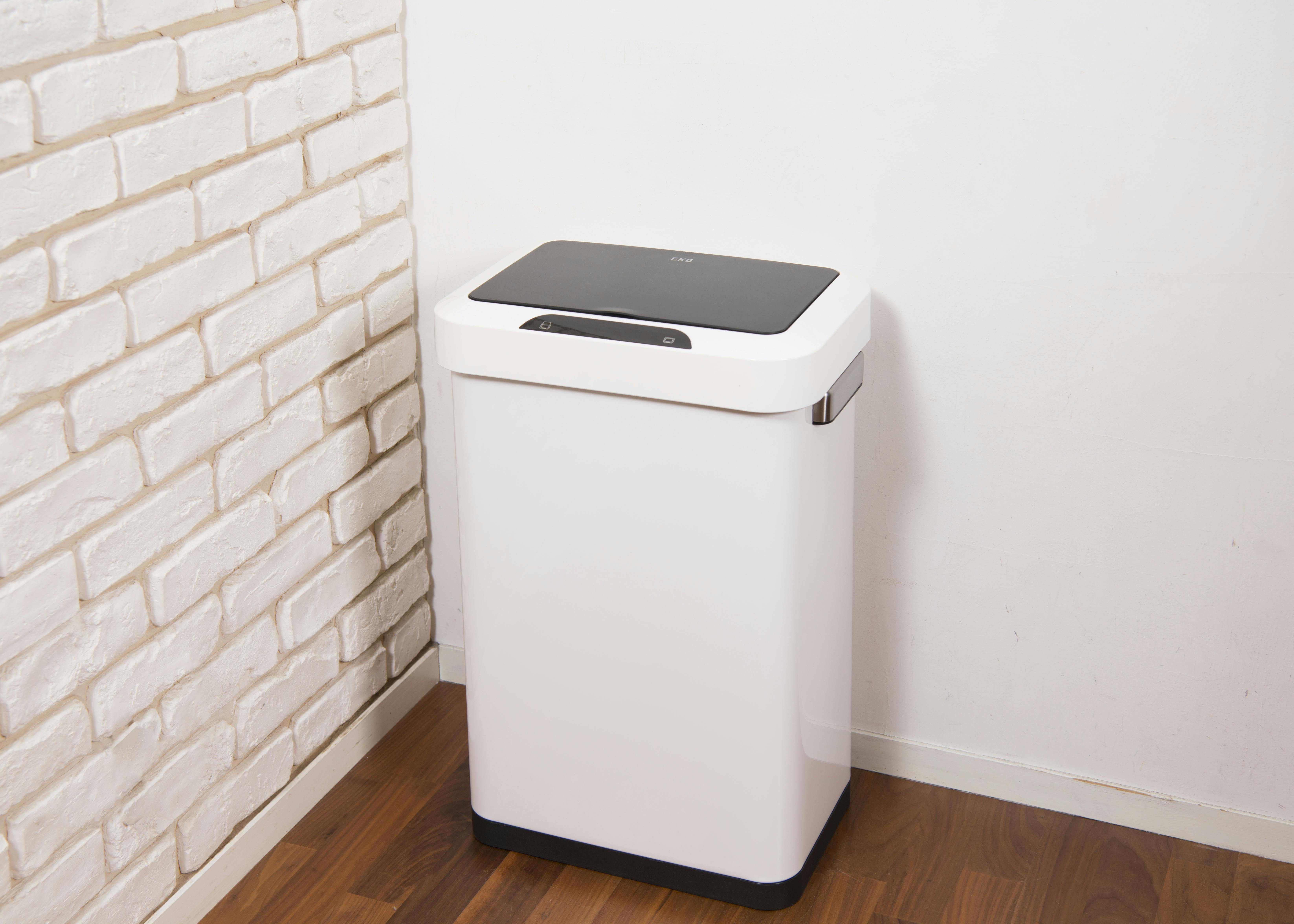 未使用 EKO自動センサー付 ゴミ箱 45L EK9262P-45L ホワイト Amazon｜EKO ゴミ箱 自動開閉 ホライゾンセンサービン ホワイト