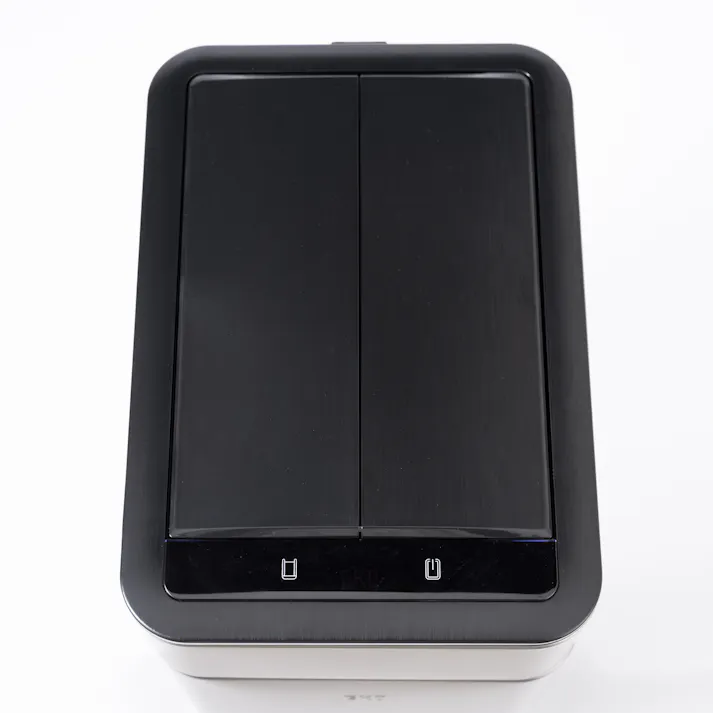 EKOJAPAN ファントムプロセンサービン 50L MMT シルバー EK9577-50L-MMT EKO ごみ箱 ゴミ箱自動開閉 センサー式 アルカリ電池式 単3×2本 インナーボックス付 音が静か 省電力設計 電池残量表示 6951800627116【別送品】