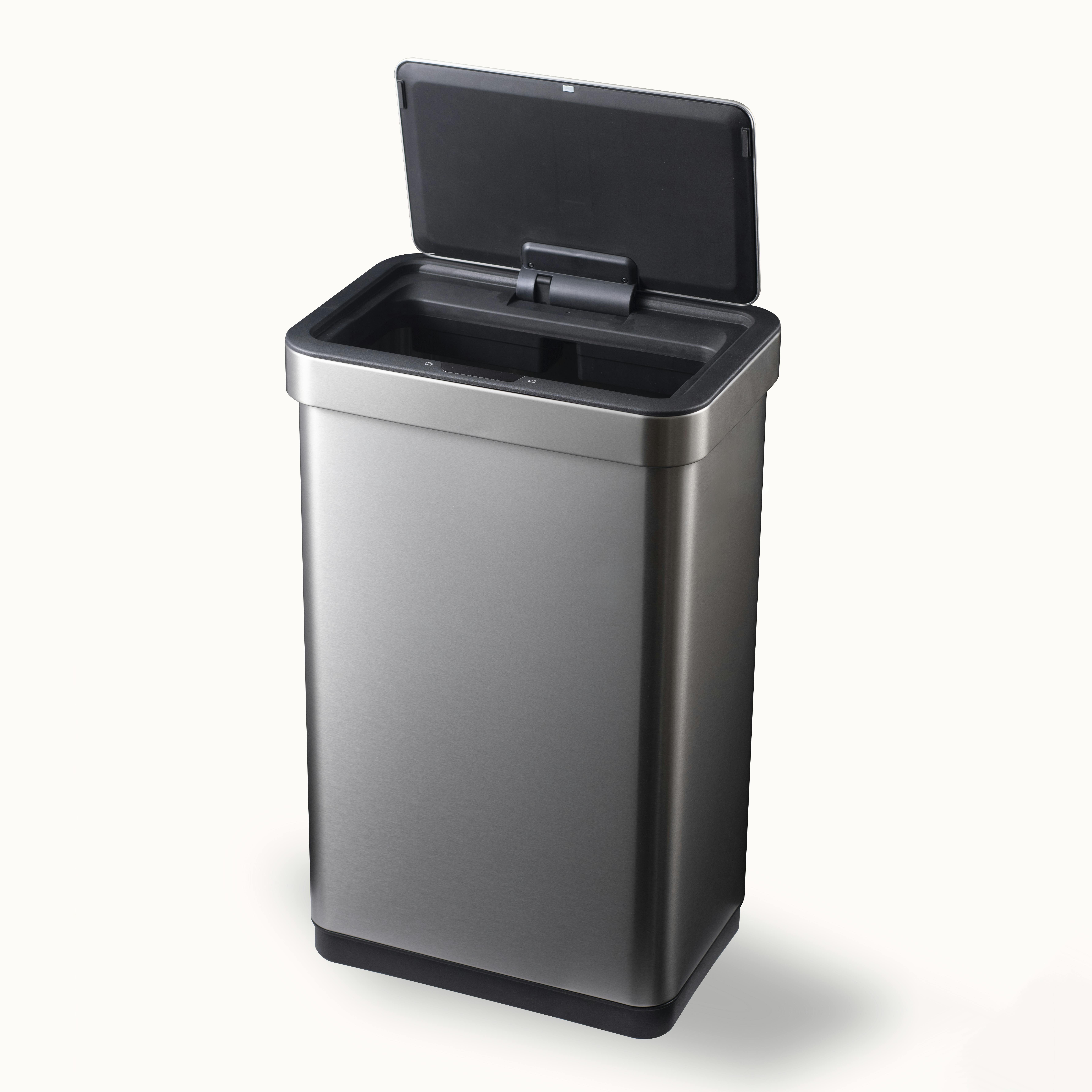 暇人（エコナントフ@ekonantf） supreme 2022ss small messenger bagPanasonic パナソニック