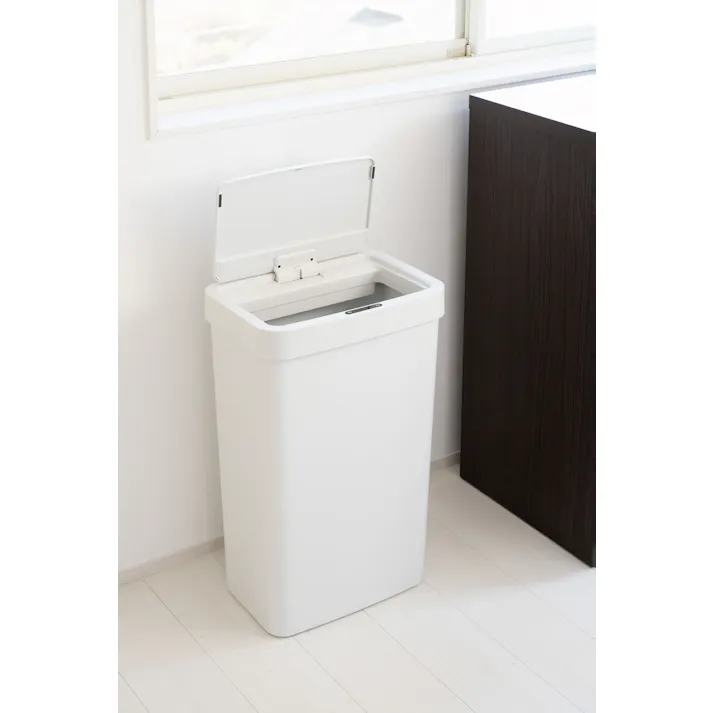 EKOJAPAN ハナセンサービン 50L ホワイト EK6226P-50L-WH EKO ごみ箱 ゴミ箱自動開閉 センサー式 アルカリ電池式 単3×4本 プラスチック 大容量 お手入れ簡単 6951800682306【別送品】
