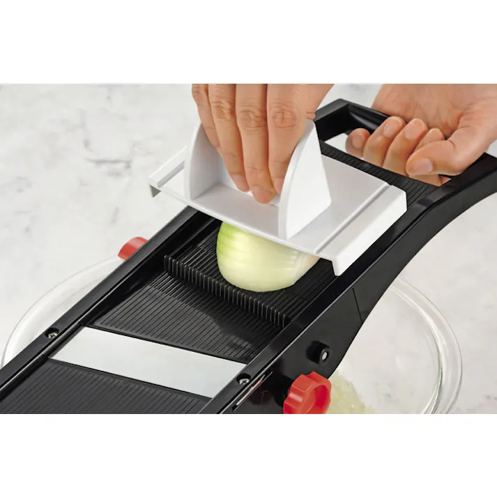 セーブ・インダストリー 刃物産地新潟で作られた 日本製スライサー 千切り器 厚み調整 時短 SV-3178【別送品】