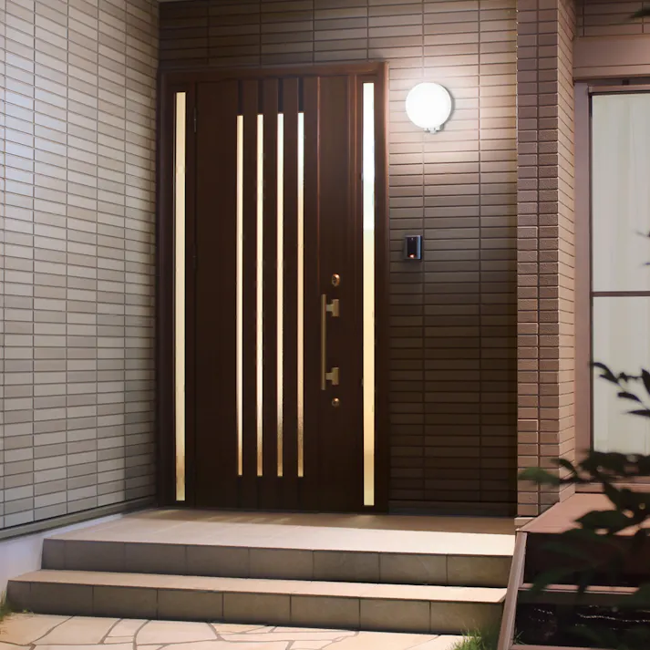 アイリスオーヤマ LEDポーチ灯センサー付 円型 昼白色 520lm IRBR5N-CIPLS-MSBS シルバー 照明 お風呂 ポーチ・浴室灯 4967576130660【別送品】