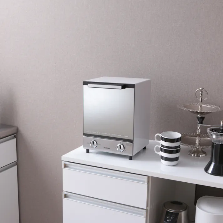 アイリスオーヤマ ミラーオーブントースター縦型 MOT-012 ホワイト 調理家電 キッチン トースター 4967576211284【別送品】