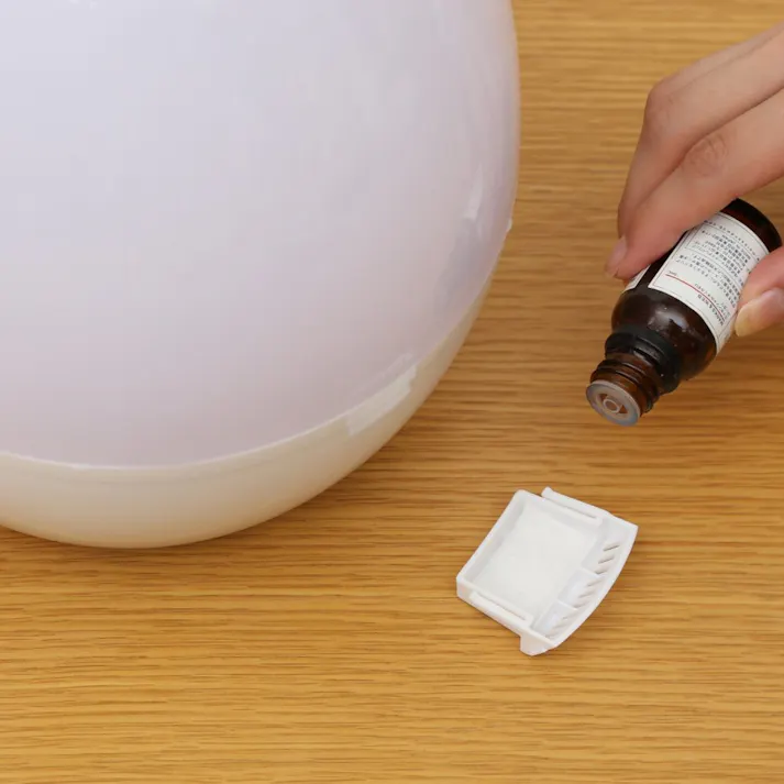 アイリスオーヤマ 超音波式加湿器 しずく型 UHM-280S-W ホワイト 喉 声 乾燥 加湿器 4967576388467【別送品】