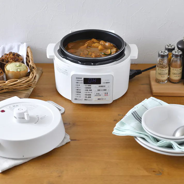 アイリスオーヤマ 電気圧力鍋 2.2L PC-MA2-W ホワイト 調理家電 キッチン 自動調理鍋 料理 時短 4967576419482【別送品】