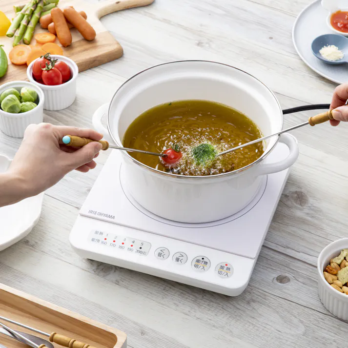 アイリスオーヤマ IHコンロ 1000W IHK-T36-W ホワイト 保温 調理 IH調理器 4967576423717【別送品】