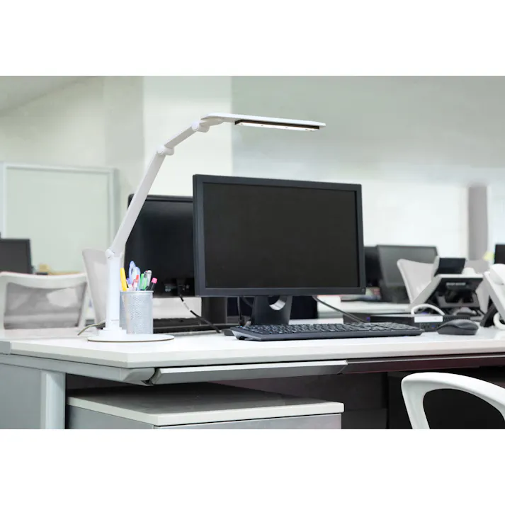 アイリスオーヤマ LEDデスクライト 701ベースタイプ LDL-701-W ホワイト デスク 照明 勉強 ワーク デスクライト 4967576425643【別送品】