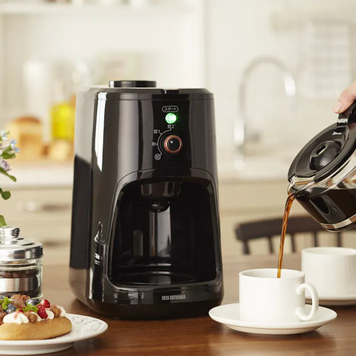 アイリスオーヤマ 全自動コーヒーメーカー BLIAC-A600-B ブラック 調理家電 朝食 コーヒーメーカー 4967576455145【別送品】