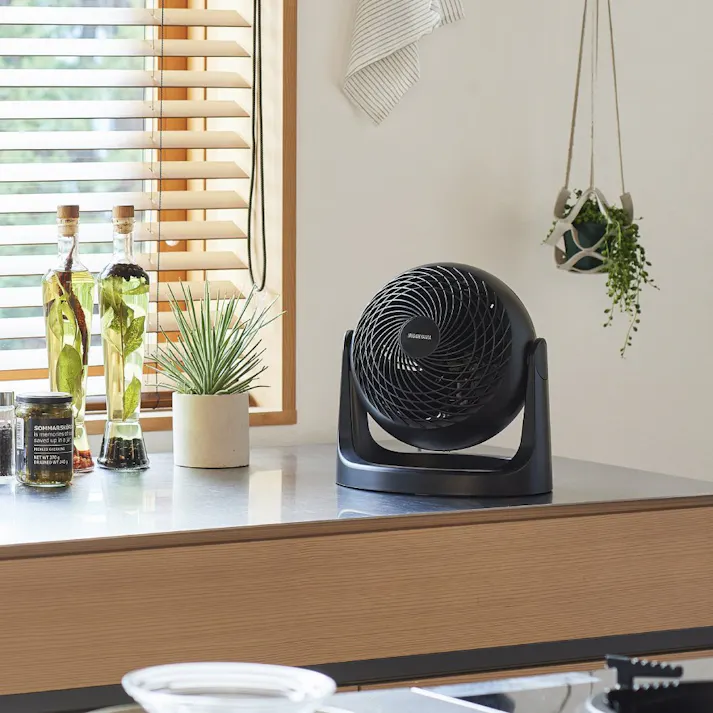 アイリスオーヤマ サーキュレーター 14畳 固定 マカロン型 PCF-MKM18N-B ブラック 循環 空気 サーキュレーター 4967576470322【別送品】