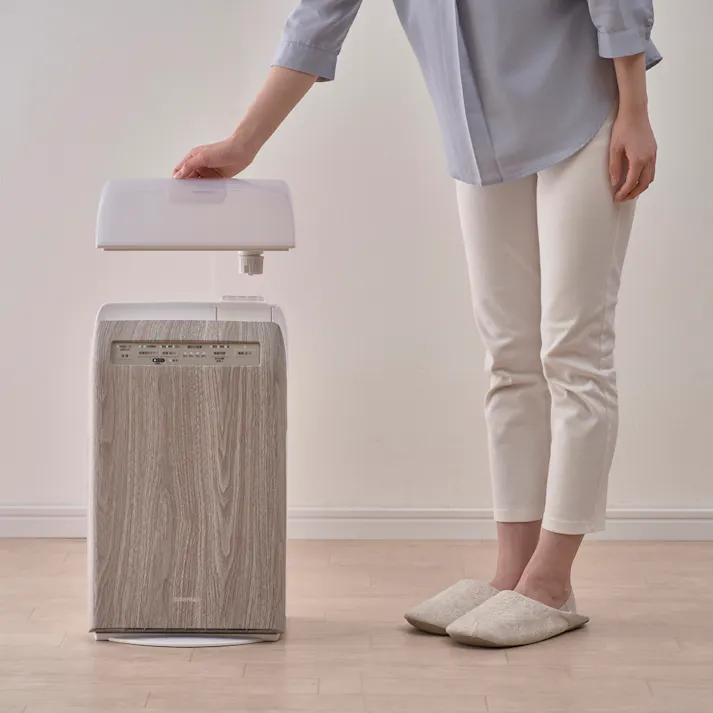 アイリスオーヤマ 加湿空気清浄機10畳 デザインモデル RHF-253-WM 白木目 空気 清潔 声 喉 乾燥 空気清浄機 4967576526081【別送品】