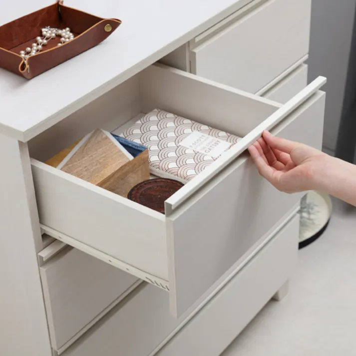 アイリスオーヤマ ウッドチェスト 脚付き WCHL-790 オフホワイト 収納 整理整頓 衣類 リビング 4967576544214【別送品】