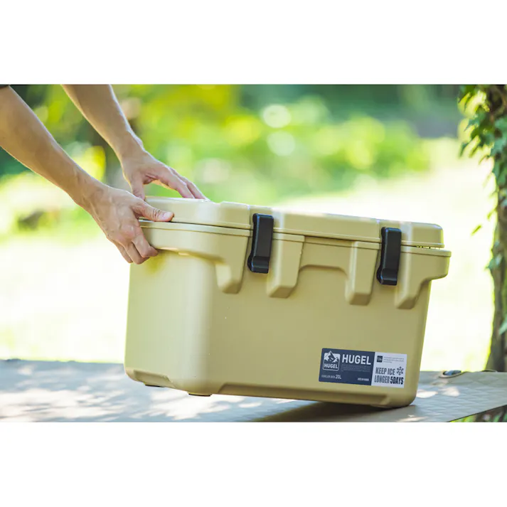 アイリスオーヤマ HUGEL クーラーボックス 20L TC-20 ベージュ キャンプ 釣り クーラーボックス 4967576567954【別送品】