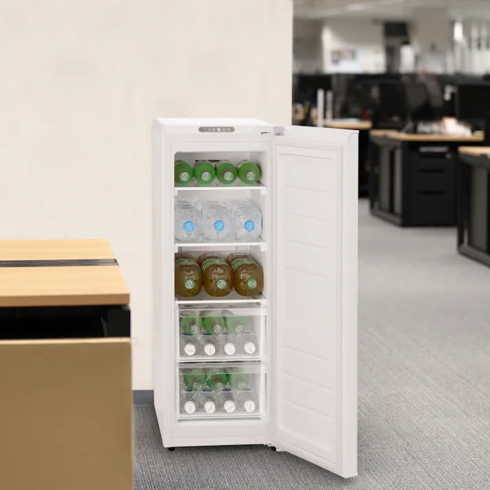 アイリスオーヤマ スリム冷蔵庫 80L IRSN-8A-W ホワイト 冷蔵庫 スリム 冷凍食品 保存 ストック 4967576613675【別送品】