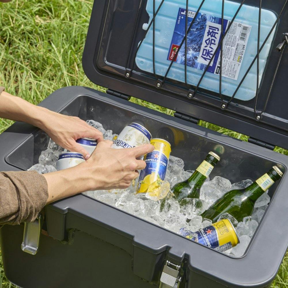 アイリスオーヤマ HUGEL 真空断熱クーラーボックス 40L VITC-40